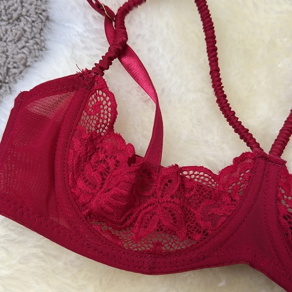 ❤️ Oh La La Cheri Elaina Lace and Strap Shelf Bra Set - Picture 8 of 14